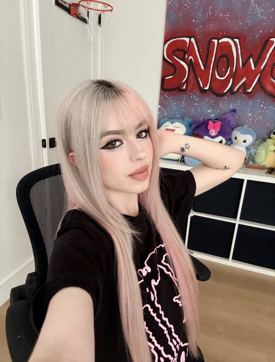 snowcone tweet media