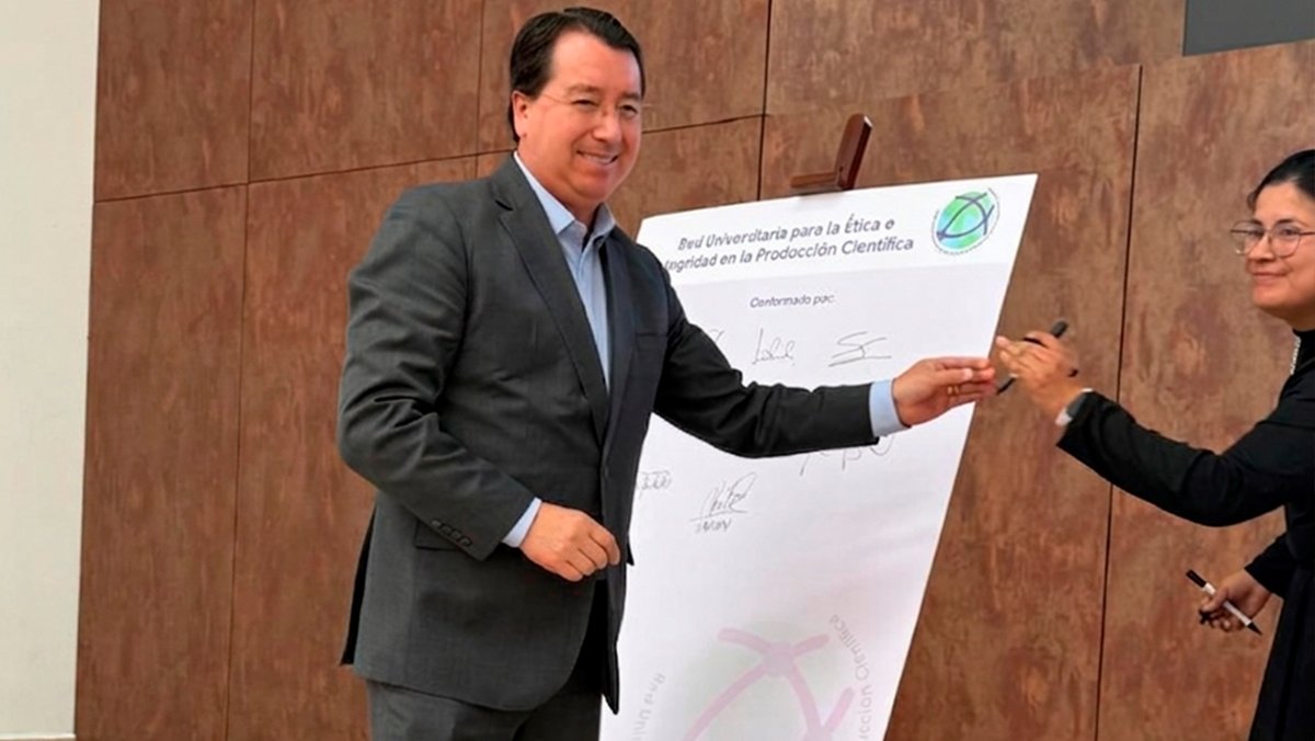 🔍📈 La UPS participó en la presentación de la Red Universitaria para la Ética e Integridad en la Producción Científica, una iniciativa orientada a fortalecer las buenas prácticas académicas, la transparencia y la calidad de la investigación en el país.

✅ Entre los objetivos de