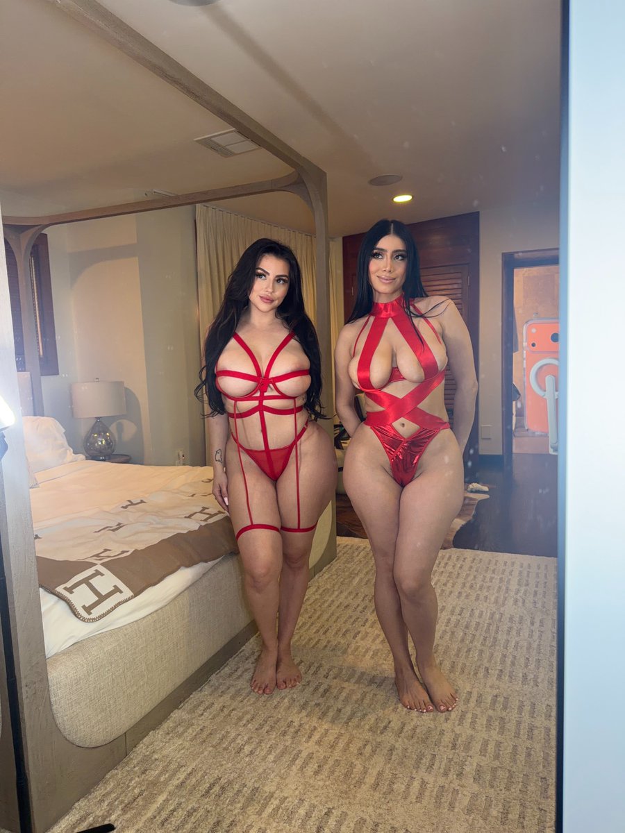 violetsaucy's tweet photo. I'm back wih one of my favorite girls @solyluna2494 and this one is reaaaalllly special! It's her filthiest scene yet 😈 Cum to my page and dm #REDMEL to get it now 💦💦💦
https://t.co/zjFwBSlnLJ https://t.co/F66r7LhTUX