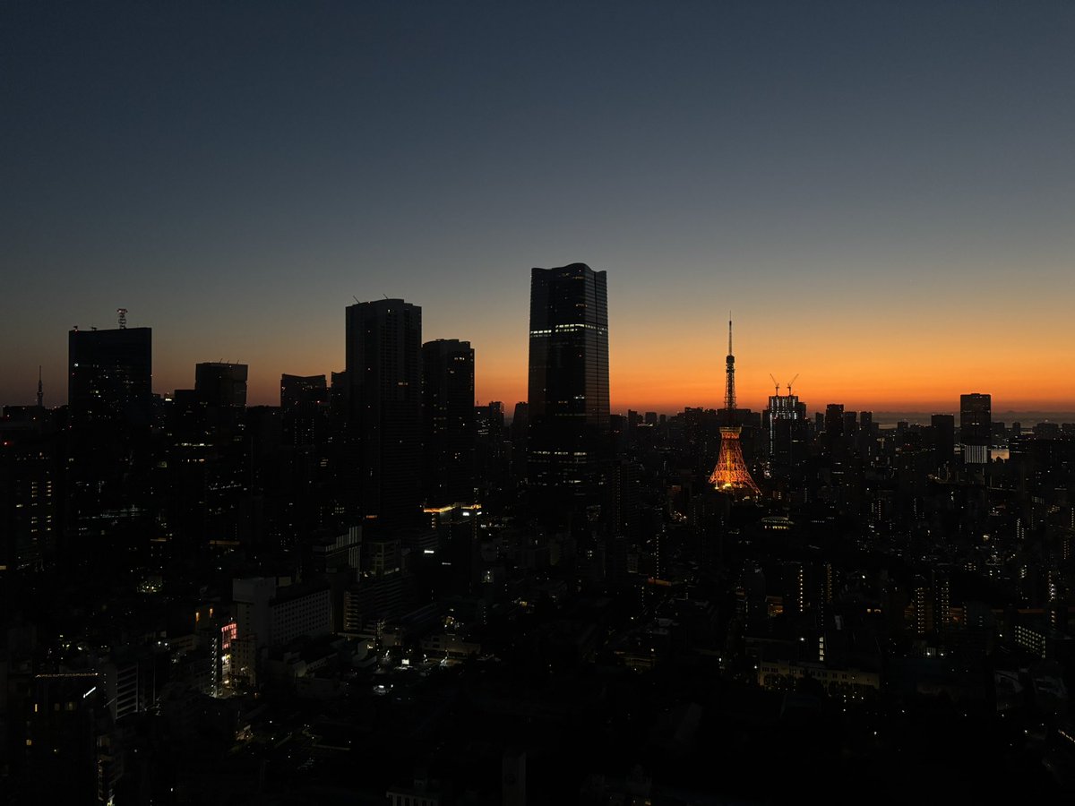 glassyweekend's tweet photo. 2024年4月からお届けしてきたこの番組ですが、3/27(金)の放送で残念ながら最終回となります。

残り2回のオンエア、ぜひお付き合いください！

nico &amp; スタッフ一同

#jwave #813gw https://t.co/FZJMlBd3Ed