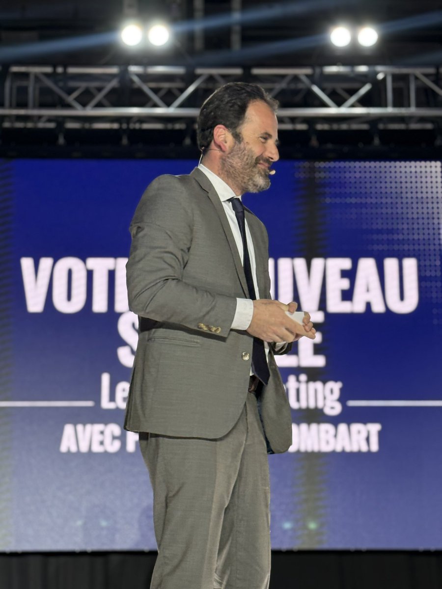 guillaumerichar's tweet photo. Nous sommes 1500 ce soir. Merci Foulques. 
#CQFD #Nantes #municipales2026 https://t.co/m5jRnKAWMD