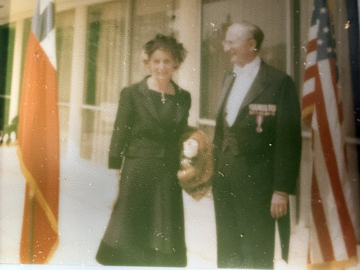 Christopher Landau tweet media