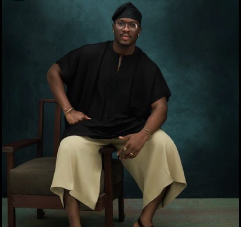 ÒLÁ the TÀILÓŘ tweet media