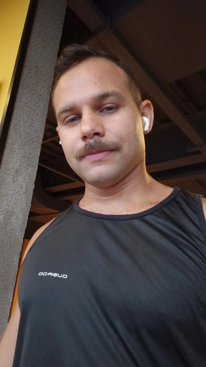 Ôxe junior tweet media