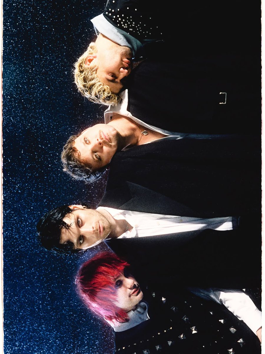 safxtypinmgc's tweet photo. INSANE @5SOS https://t.co/mkk86AKmEN