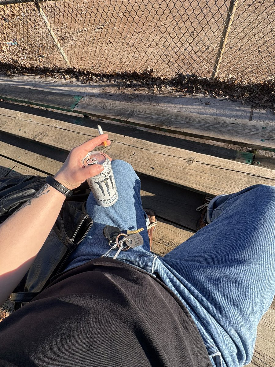 kickcrushedcans's tweet photo. i SAID this WILL be the LAST FALSE SPRING !! https://t.co/jF8CzVF3cF