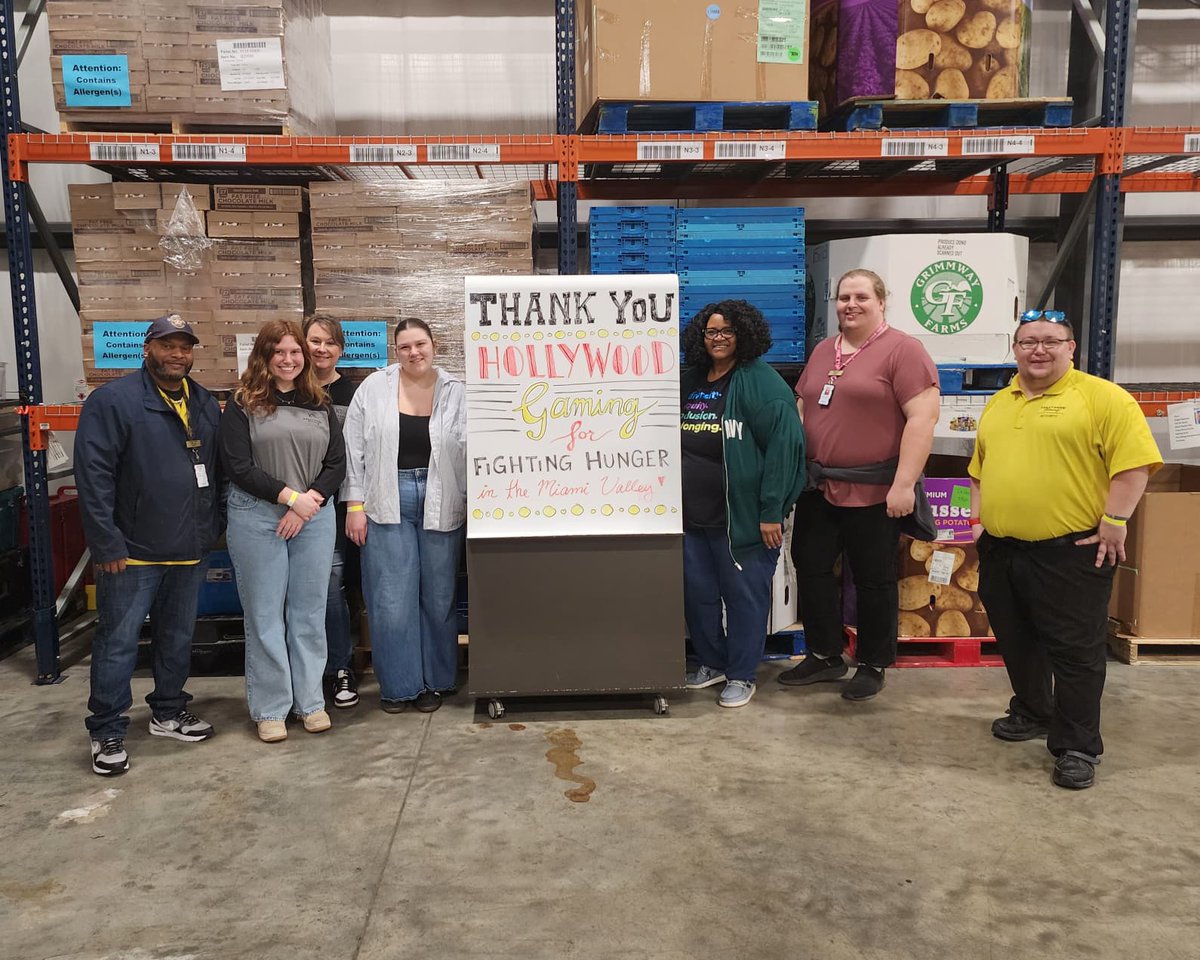thefoodbankinc's tweet image. Thank you to all who have volunteered with us this past week! Shoutout to @WrightPattAFB AFOSI Region 1 Team and @HollywoodDayton for all their hard work in the warehouse sorting donations, preparing compost, and creating notes for children's meal kits 

#dayton #fighthunger