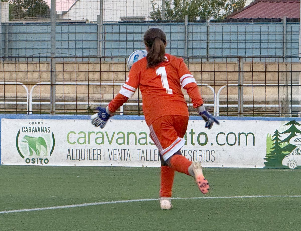 C.F. CRACKS tweet media