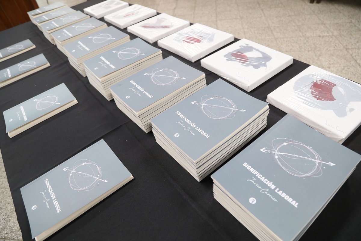 unibepy's tweet image. 🌎Tuvimos el honor de recibir en nuestra casa a Javier Carrizo, empresario argentino y CEO de GEA Logistics, quien compartió su visión experta en la charla internacional: ❞𝑴𝒖𝒏𝒅𝒐 𝒍𝒂𝒃𝒐𝒓𝒂𝒍: 𝒑𝒐𝒓 𝒒𝒖𝒆́ 𝒂𝒍𝒈𝒖𝒏𝒐𝒔 𝒑𝒓𝒐𝒈𝒓𝒆𝒔𝒂𝒏 𝒚 𝒐𝒕𝒓𝒐𝒔 𝒏𝒐❞.
#UnibePy