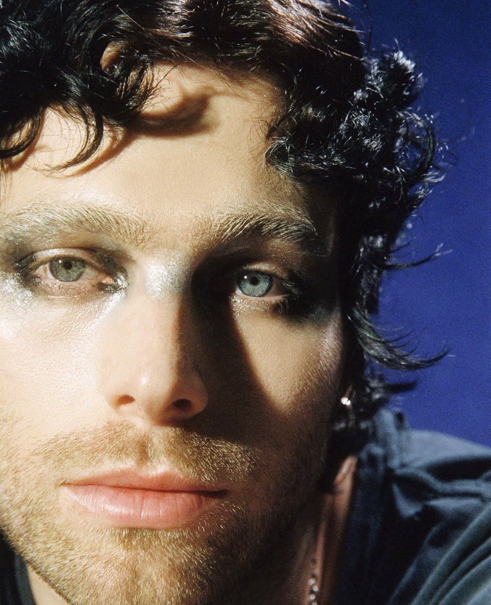 1NTH3GARD3N's tweet image. same person btw