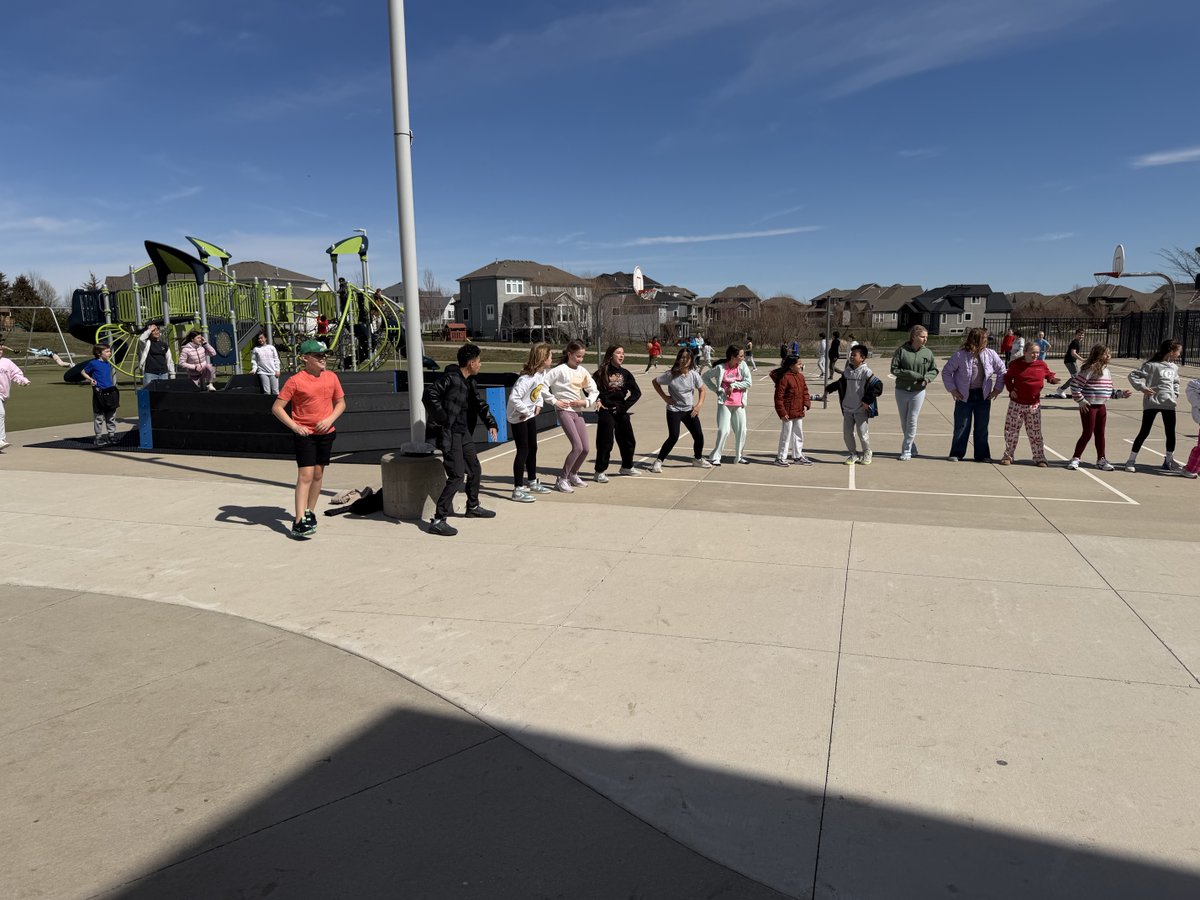 Wolf Springs Elementary tweet media