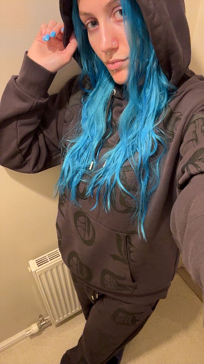 BlueStormOF's tweet photo. had a long day today 🥱 how’s your day been? https://t.co/co7dEqIDjY