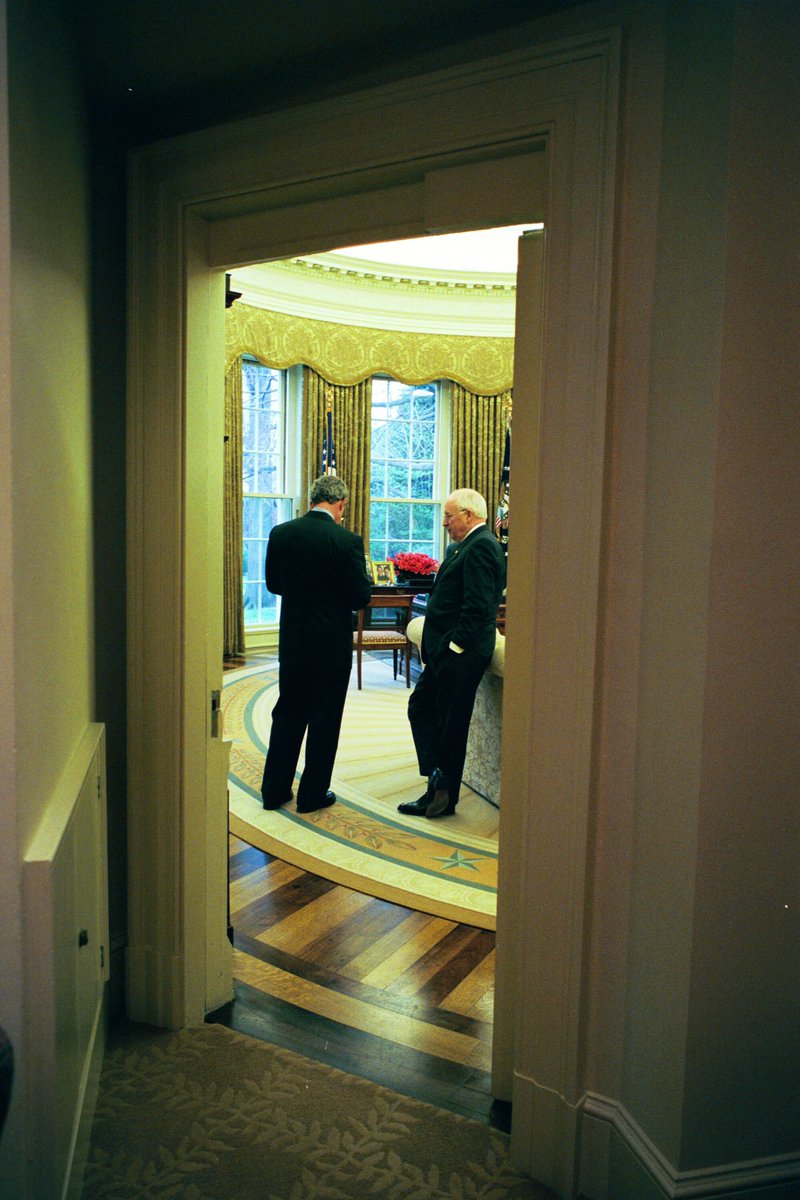Bush Oval Office, 2004