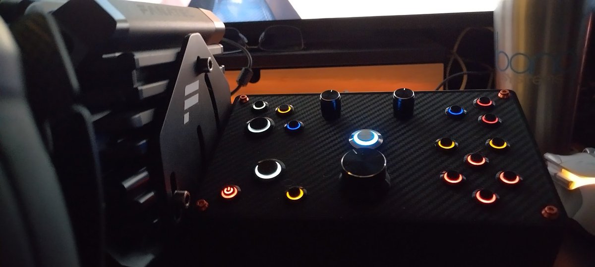 DxBang3D's tweet photo. @fanatec @CORSAIR I think I will stick to my homemade button box.

Which also works in ACC on consoles.
(due to ACC supporting keyboard shortcuts) https://t.co/tuqU3GgT2B