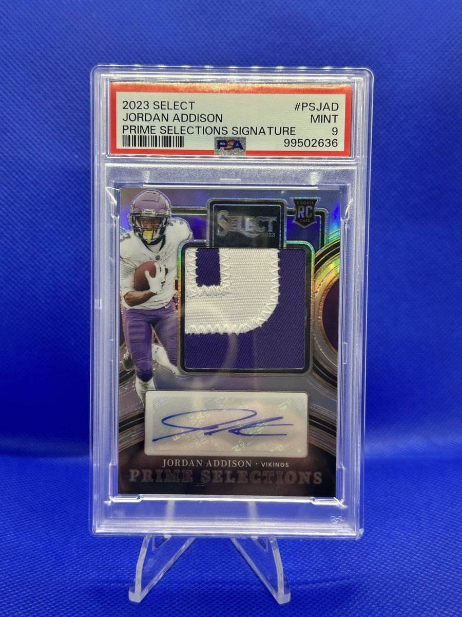 K_Tambo's tweet photo. @DJWheezeDFS Yeah no I feel you. I fell into the get the pro cards as well. But I’ve limited that to like Conner/pickett/Addison. Did hit a case hit Izzy Jets though lol. You honestly may be able to find slabs for a reasonable price. I got the Pickett slab for maybe $11 bucks https://t.co/8oUOuTuS30