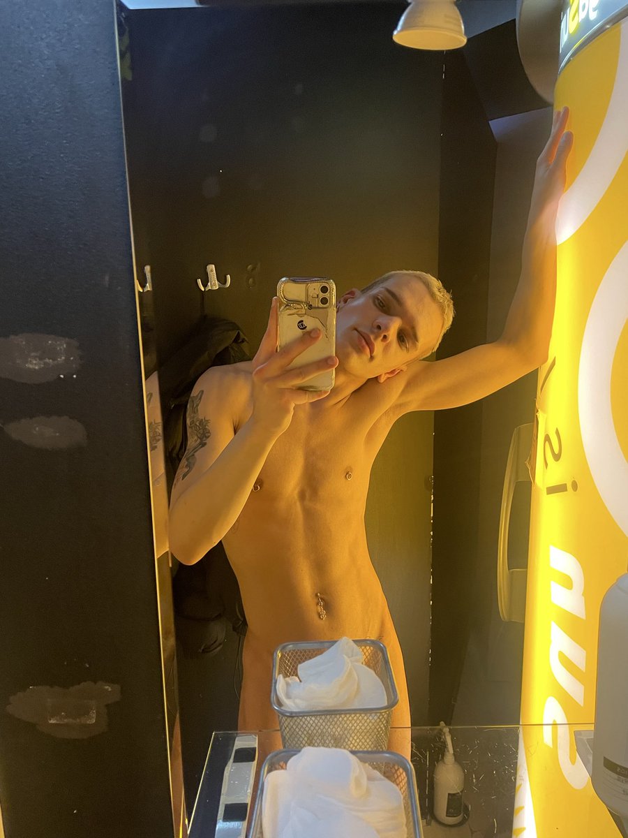 Jake_Stock_'s tweet photo. Reveal the package 😈

https://t.co/nLEpiM7cDJ https://t.co/4mDaMR7Vnf
