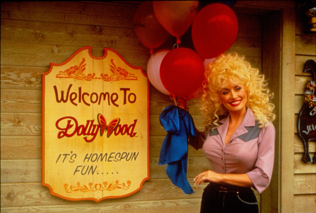 Pigeon Forge, TN tweet media