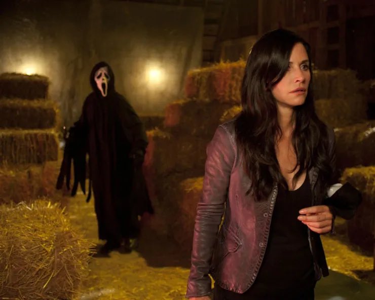 horror movie fan tweet media