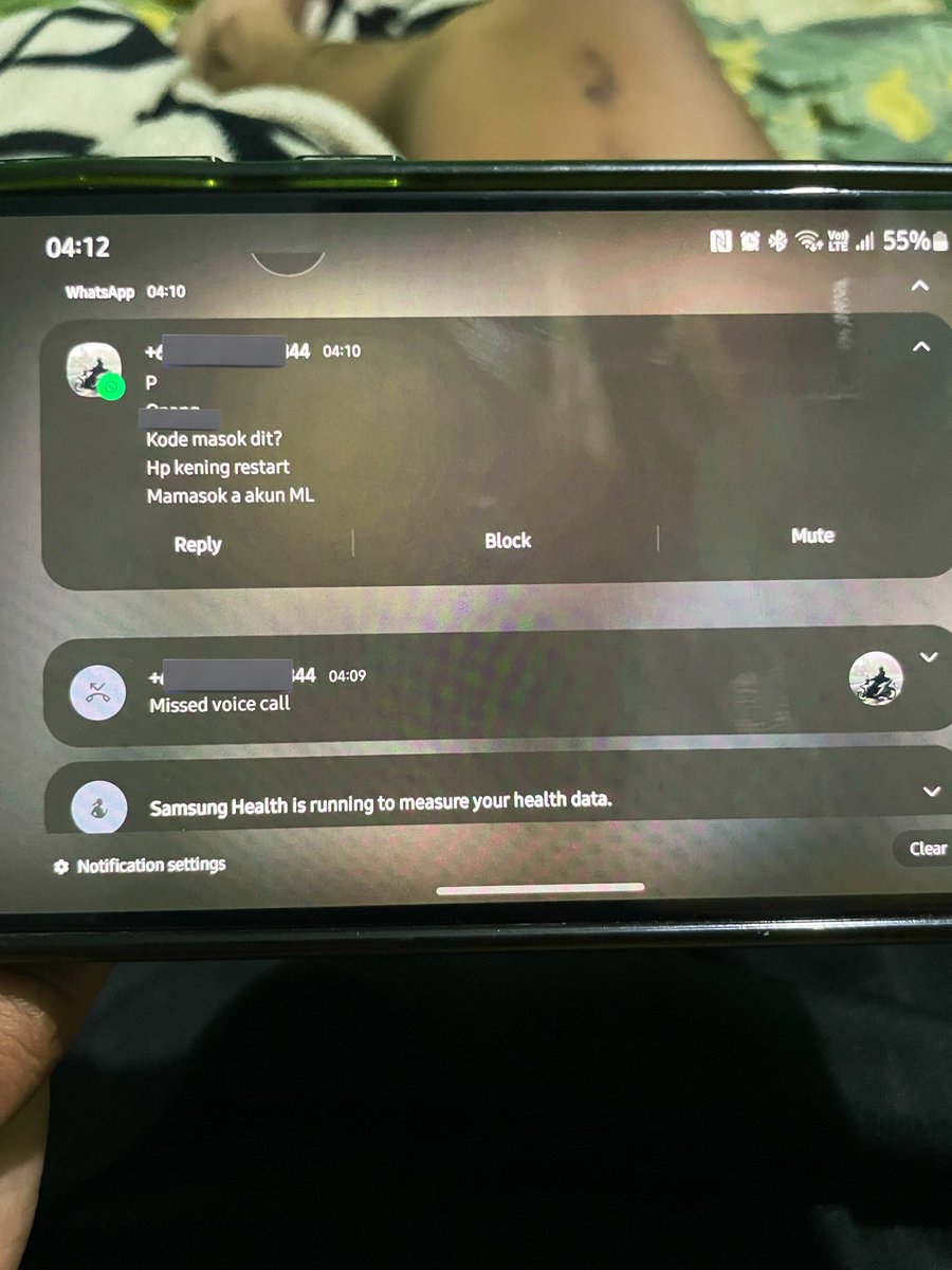 ccline666_'s tweet photo. Sumpah ni orang kenal biasa aja, jam segini maksa buat ngehubungin sampe nelfon. Cuma buat masalah kayak gini. https://t.co/mC468uuQ0m