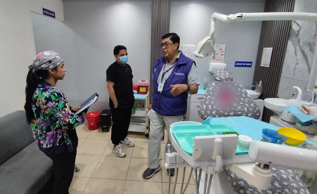 🔎 La #ACESS realiza inspecciones de habilitación en #Guayaquil para garantizar que los establecimientos cumplan con los requisitos técnicos.
Acudimos a:
Centro de especialidades odontológicas.
Consultorio de especialidad en traumatología.
Laboratorio clínico de alta complejidad.