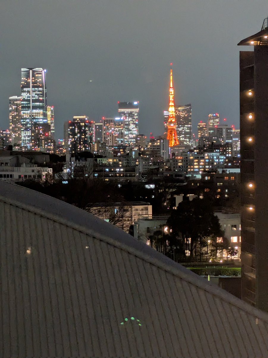ame_kara_hareta's tweet photo. 今熊本居るけど夜景は東京の勝ちかな（笑）

月曜日から中国。

５０００pay×２

欲しいじゃなくて必要な理由教えてよ。

〆はゴメン。なる早で行くけど中国行きの飛行機に乗るまでにしておいてください。 https://t.co/upTVew1592