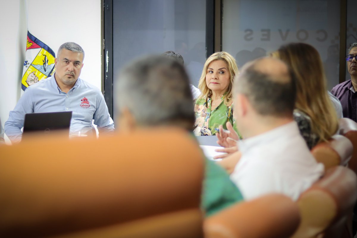 sonoracoves's tweet image. En #COVES realizamos una Mesa de Trabajo para consolidar proyectos del Programa Vivienda para el Bienestar de la presidenta Claudia Sheinbaum.

Participaron CONAVI y autoridades de Navojoa, Caborca, Puerto Peñasco, Agua Prieta, Álamos y Nogales.

#SonoraSeTransforma