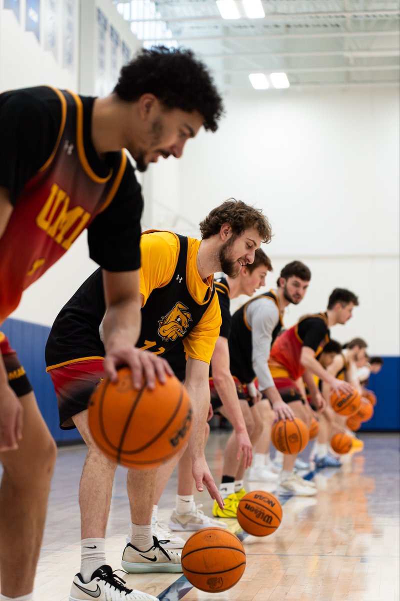 UMDBulldogMBB's tweet image. Practice Stop 🛑 💪

#MakeMoves x #BulldogCountry 🐶🏀