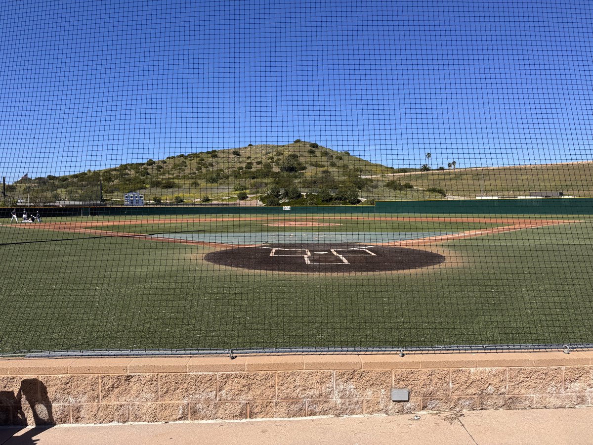 𝐋𝐞𝐬 𝐋𝐮𝐤𝐚𝐜𝐡 tweet media