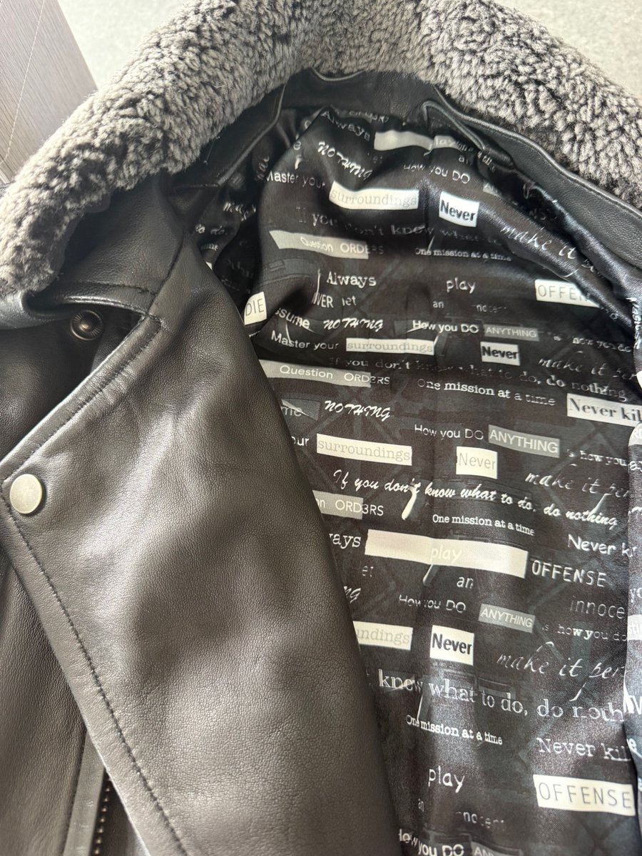 Gregg Hurwitz tweet media