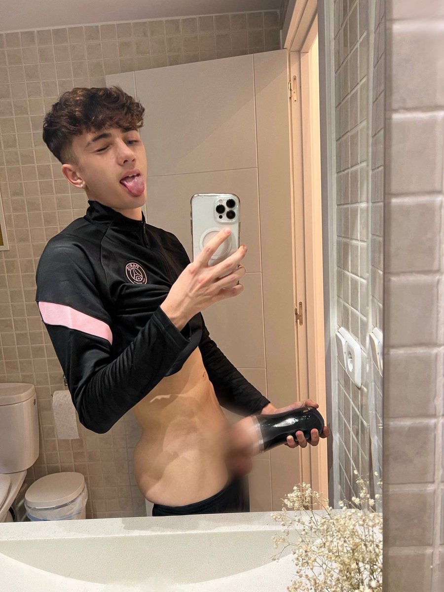 Danieland tweet media