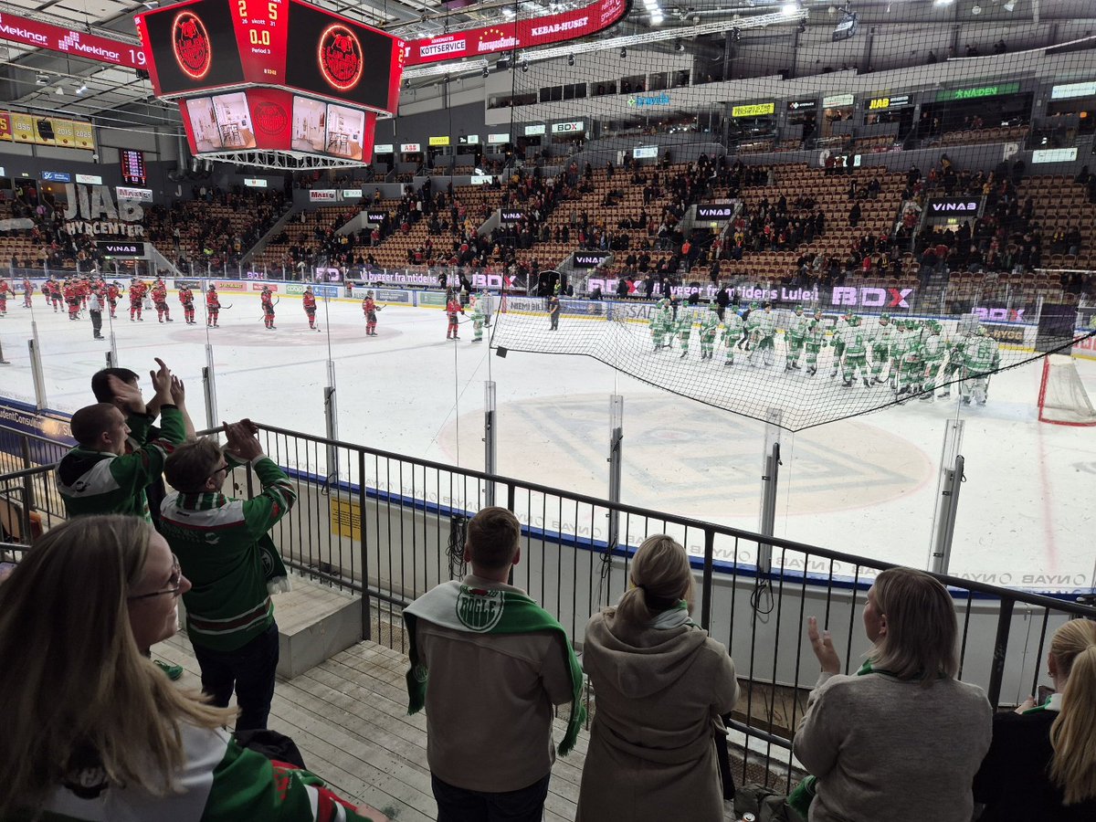 andersparadis's tweet photo. 117 mil norrut, mitt första besök i Luleå och det blev verkligen en häftig match att se, kul att Rögle spelade så bra ikväll, 2-5, en stabil seger https://t.co/nar9yoSQHy