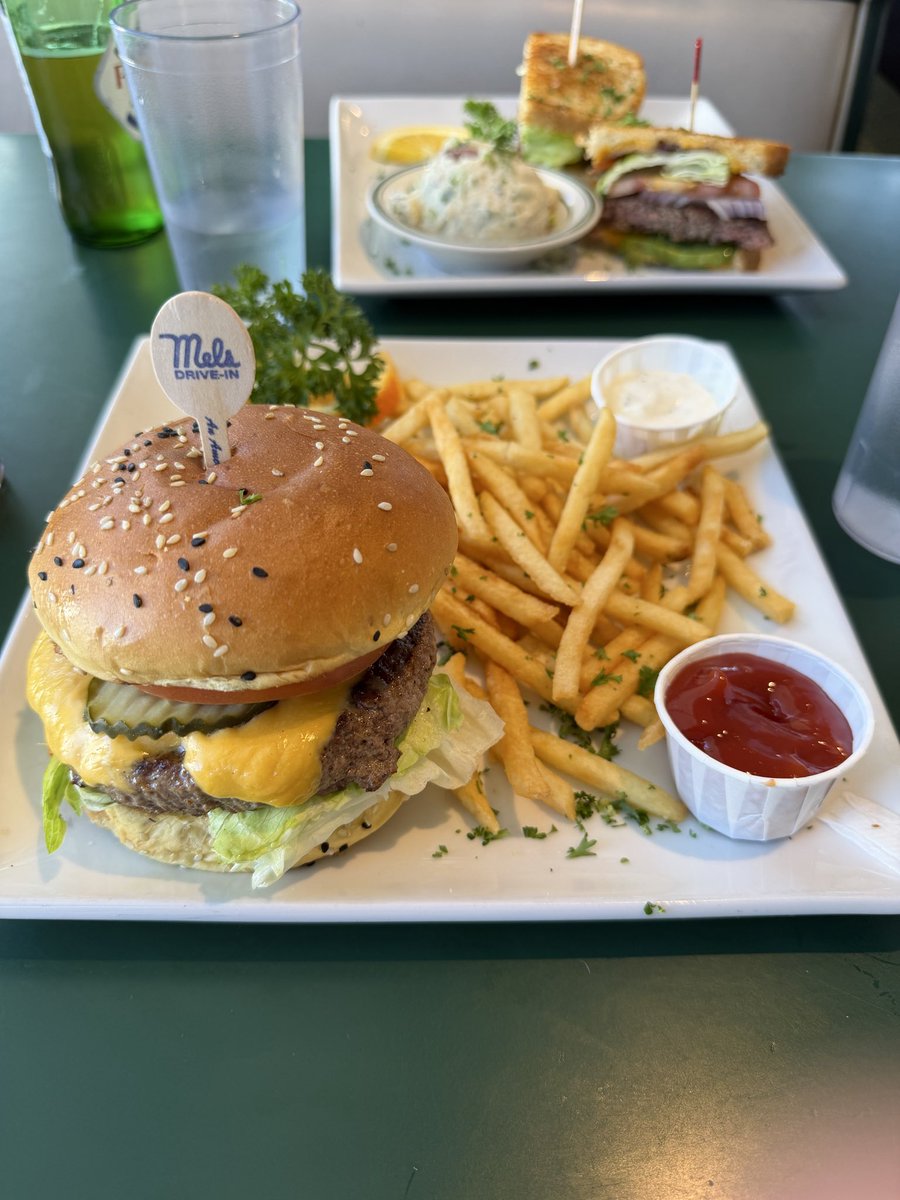 PokeCollectorRand tweet media