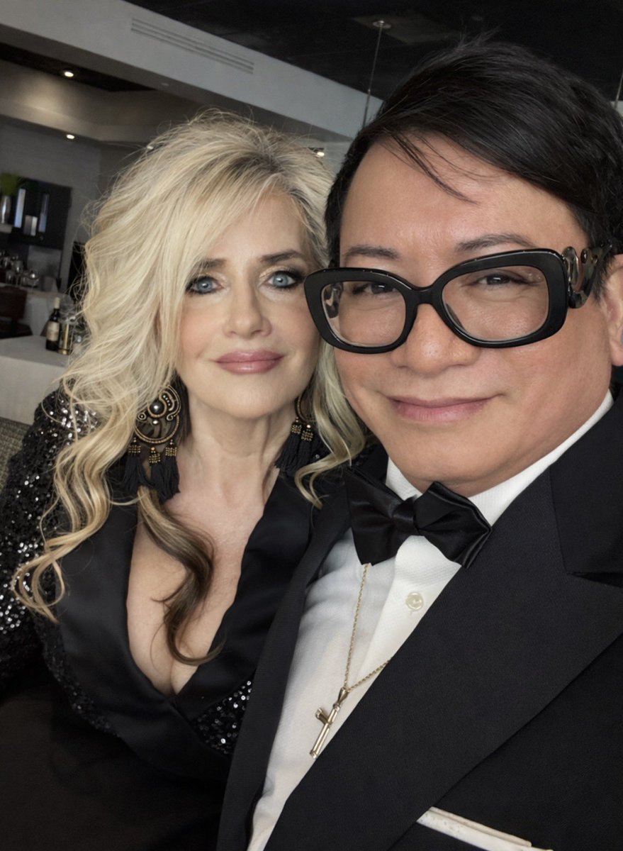 andresoriano's tweet image. Mar-A-Lago ready at President Trump’s home in Palm Beach Florida for Red, White &amp;amp; Vogue! With Ms. Diana and Mr. Danny!#BlessedLife #GratefulHeart #proudamericans #godblessamerica #maga #andresoriano #fashion #maralagoclub #jewel #palmbeach #florida #usa ❤️🇺🇸