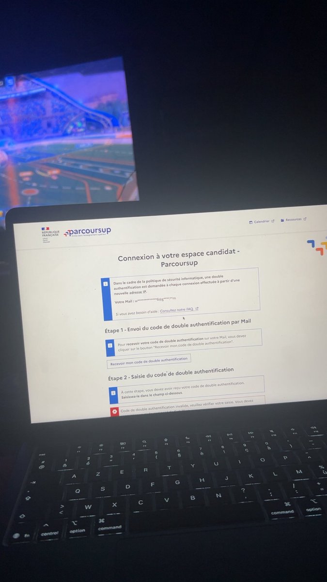 walid_gcb's tweet photo. Auuu déconnecté vous la sinon jvais vendre de la drogue https://t.co/h5trzHJC1l