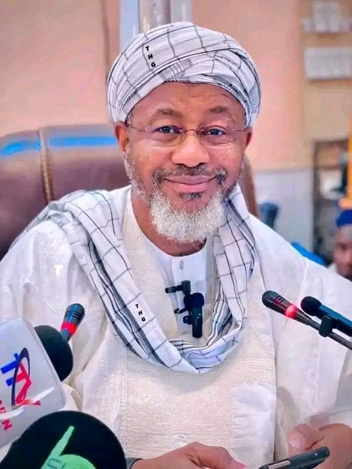 fatimaaaah__'s tweet photo. Dr. Bashir Aliyu Umar, appreciating post 😍.
Malam Allah ya kareka daga dukkan sharri da masu sharrin. Allah ya la'anci Netanyahu ya wargaza sa. https://t.co/ngOdykftSs