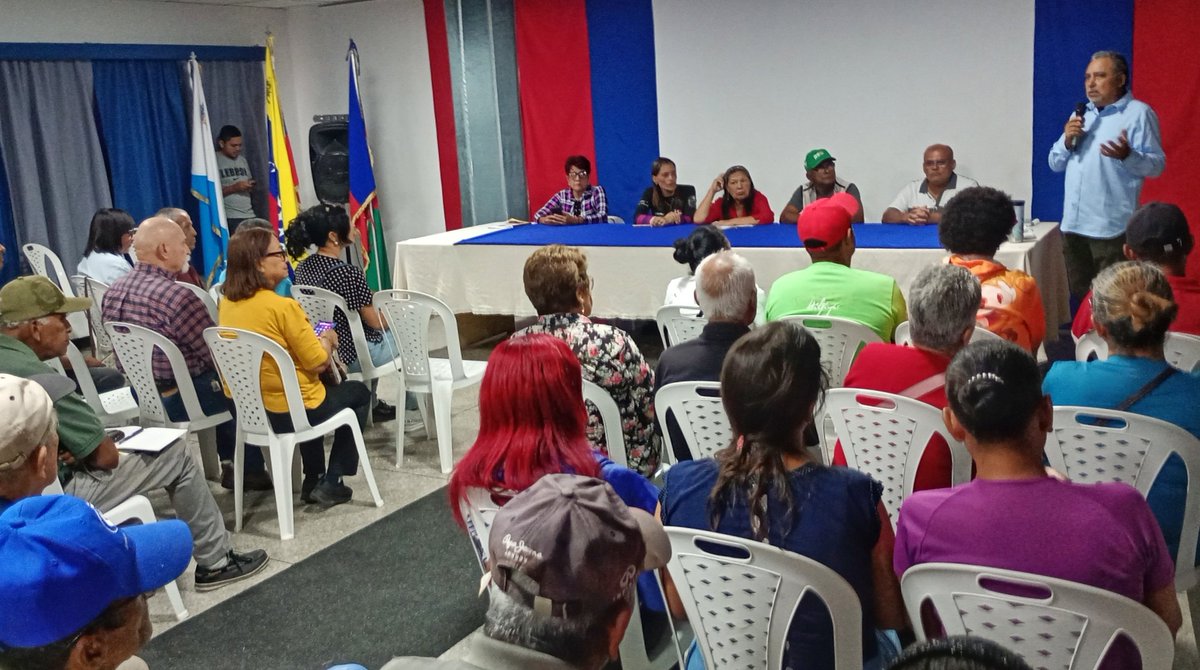 Diario_ElTiempo's tweet image. #TiempoLibre (Ateneo Luis Mariano Rivera de Carúpano fue la sede del I Foro del Patrimonio #Cultural de Sucre)  - eltiempove.com/ateneo-luis-ma…