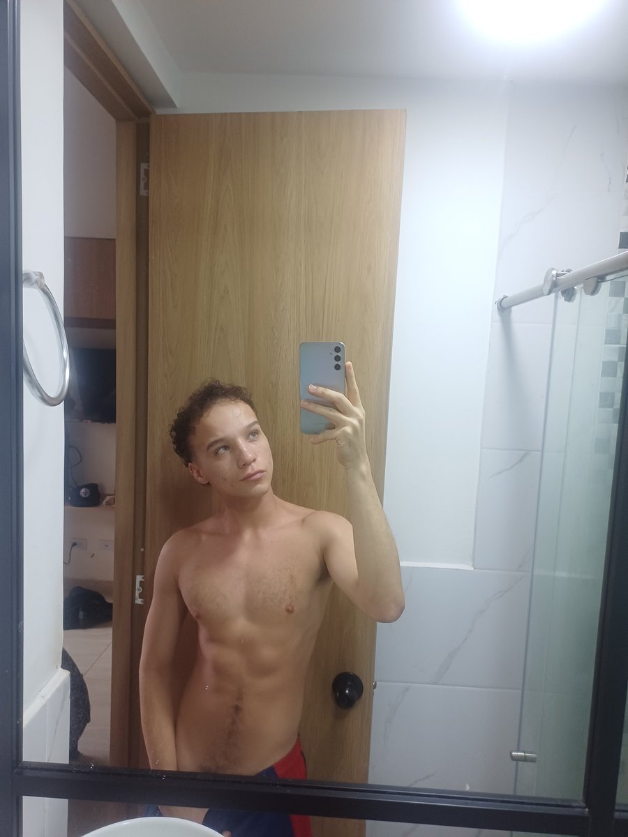 Angelcortes000's tweet photo. :) https://t.co/VpbVzyIGUD