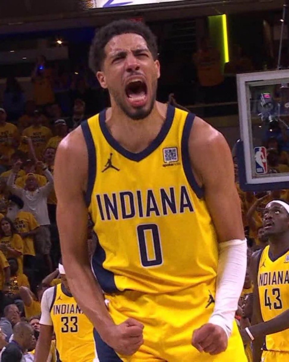 HaliMuse tweet media