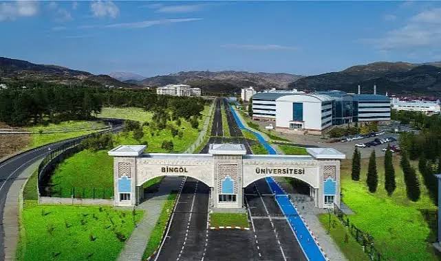 Bingöl Üniversitemizin, Yükseköğretim Kalite Kurulu (YÖKAK) tarafından gerçekleştirilen değerlendirmeler sonucunda Kurumsal Akreditasyon almaya hak kazanması bizler için büyük bir gurur kaynağı olmuştur.

Eğitim-öğretim, araştırma ve geliştirme, kalite güvencesi,