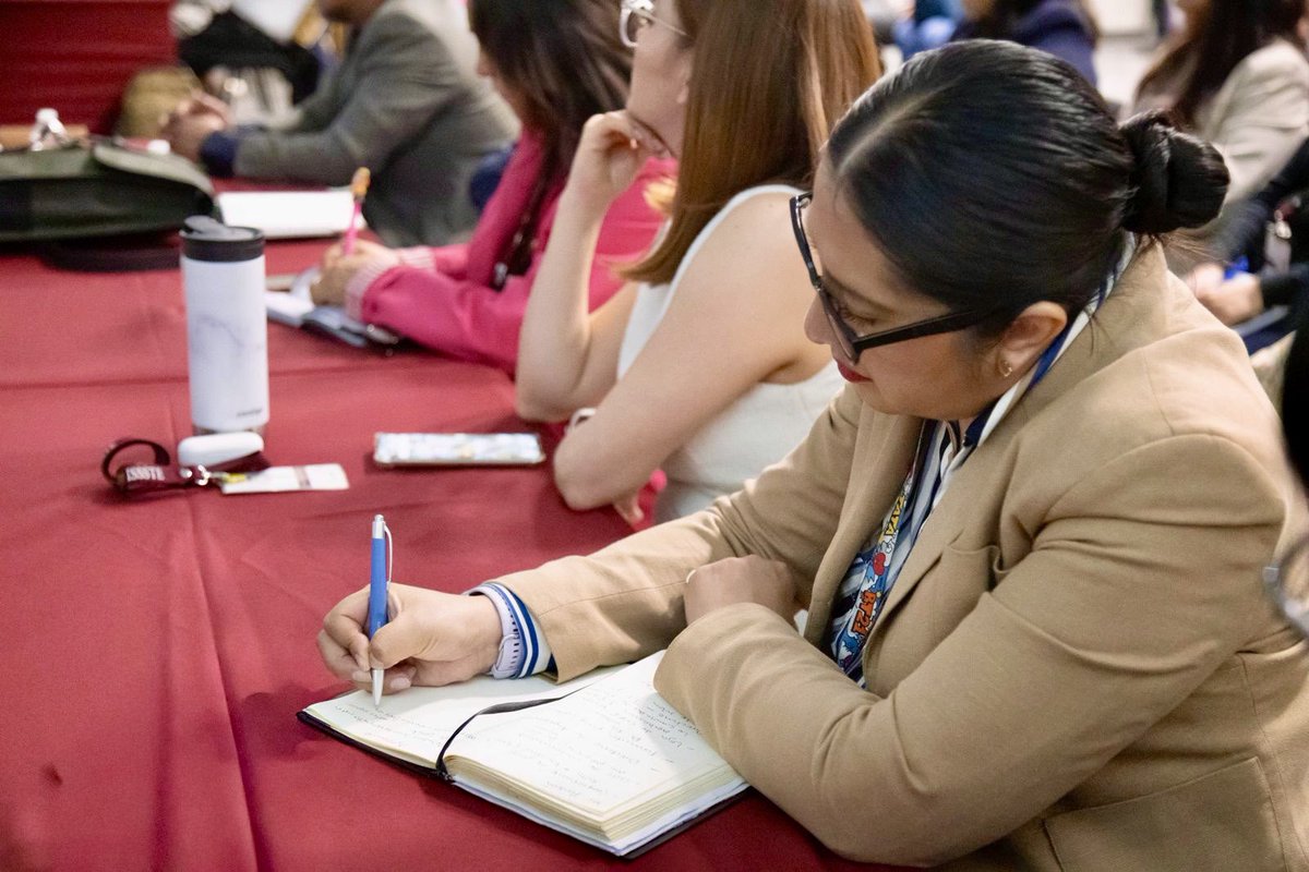 Fue un gusto aportar mi granito de arena al Diplomado Salud, Seguridad Social y Derechos Sociales para un Estado de Bienestar del <a href="/ISSSTE_mx/">ISSSTE</a> , compartiendo una sesión sobre la evolución de la seguridad social en México y en las Américas desde la experiencia de la @Ciss_org.

Mi