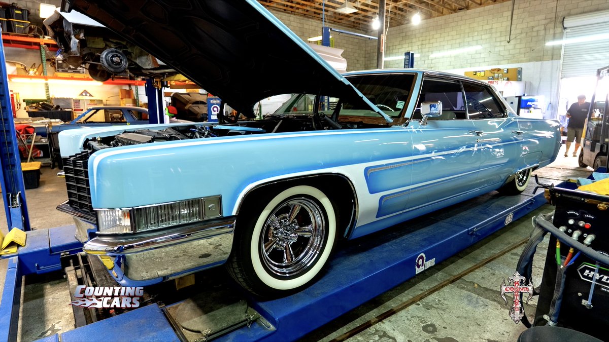 Count's Kustoms tweet media