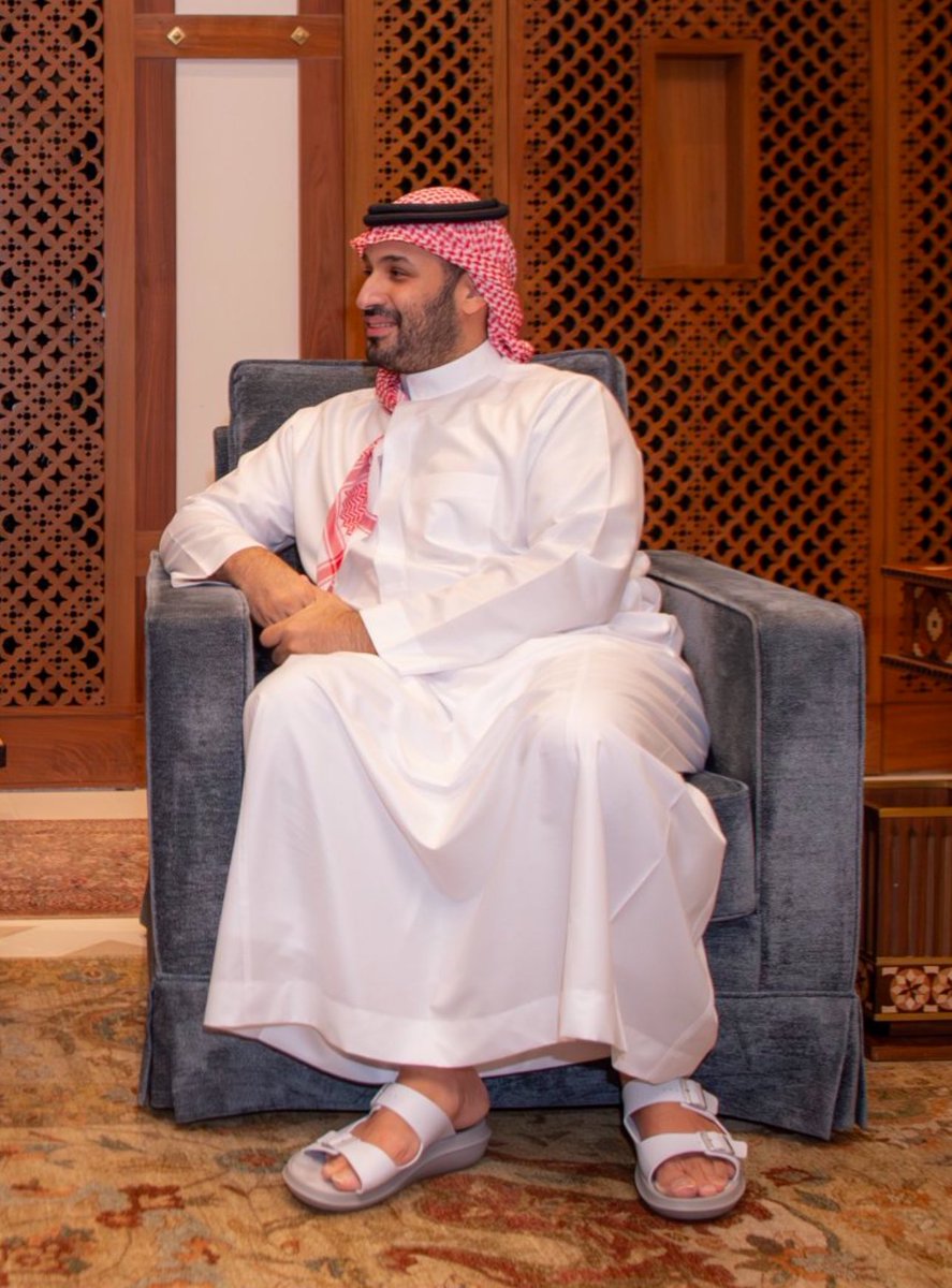mt_2l's tweet photo. ياجعل هالوجه داااااايم بعزّ 
ما يطوله ضيقٍ ولا هم❣️🇸🇦 https://t.co/bRBo3BaPAt