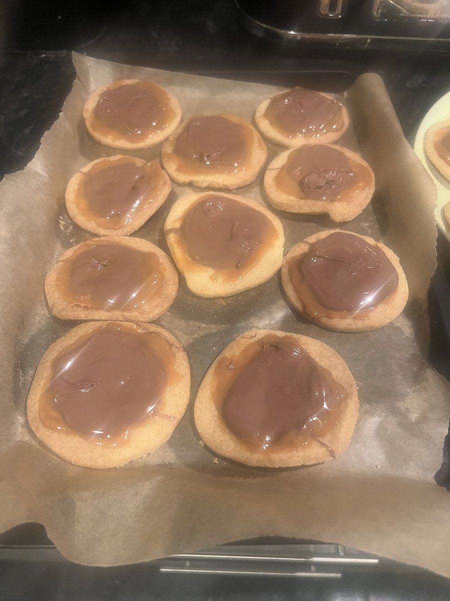 alan western tweet media