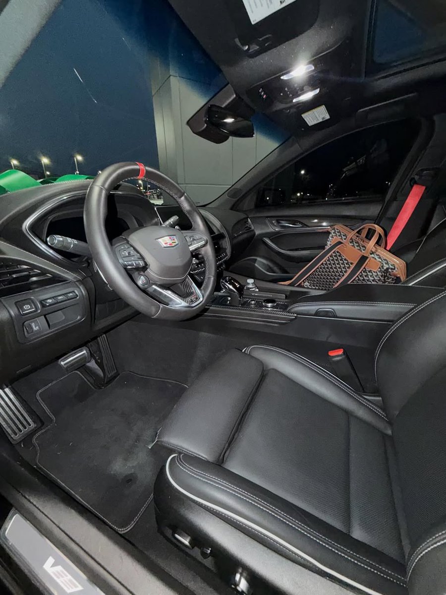 Tai Buster tweet media