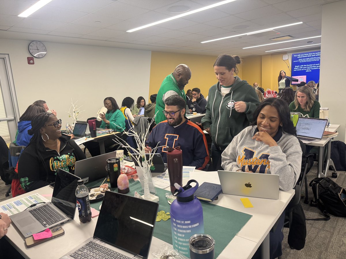 Network 10 tweet media