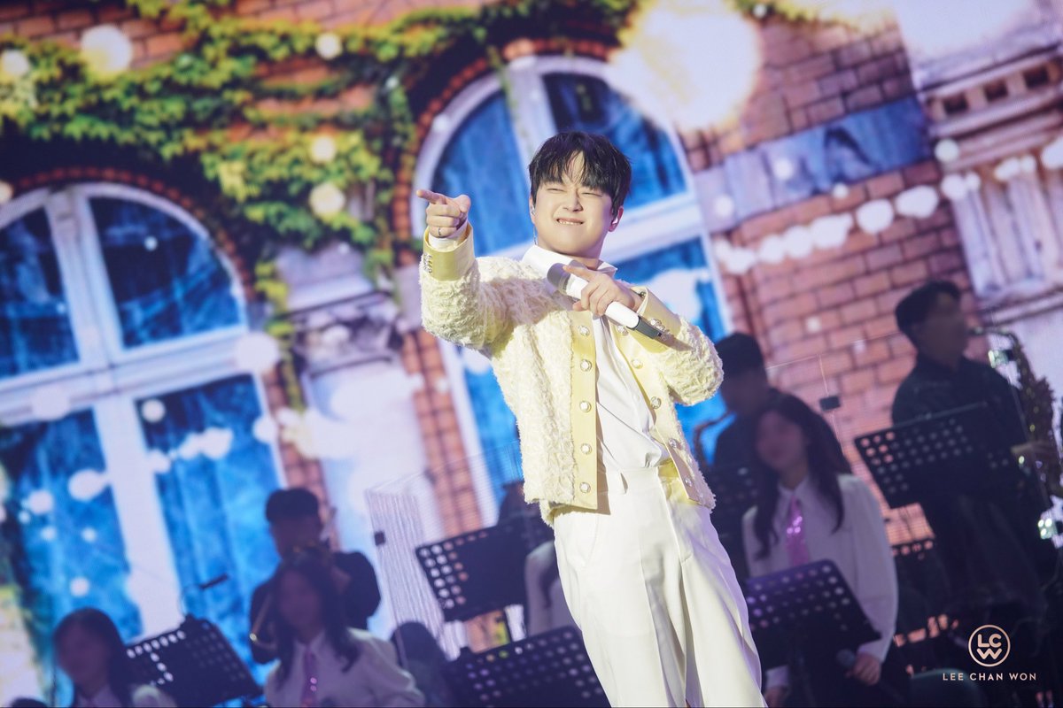 iamumdal's tweet image. 찬가광주 노랑병아리또 아아아앙 ( ´ ▽ ` )ﾉ💛
(이걸 내가 반나절만에 올려야겠냐고)
아 모르겟고 내가 내일 축하를 못해줄수도
잇으니깐 차너니 데뷔 6주년 축하해 60년
600년 6천년 6666666 계속 해먹어 아주그냥