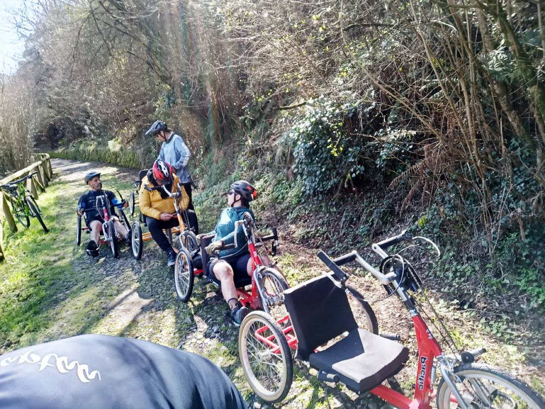 Aptaa_Asturias's tweet photo. #Handbike - Senda del Oso #asturias
@CIFPdxtAviles Capacitación Profesional de Guías de BTT- @BttVallesOso
#lasendadeloso #Proaza #Teverga #Quirós #SantoAdriano #aptaa #asturiasadaptada #asturiasparaisonatural #deporteadaptado #deporteinclusivo #deporteESsalud
@Aptaa_Asturias https://t.co/iEjN76XRFS