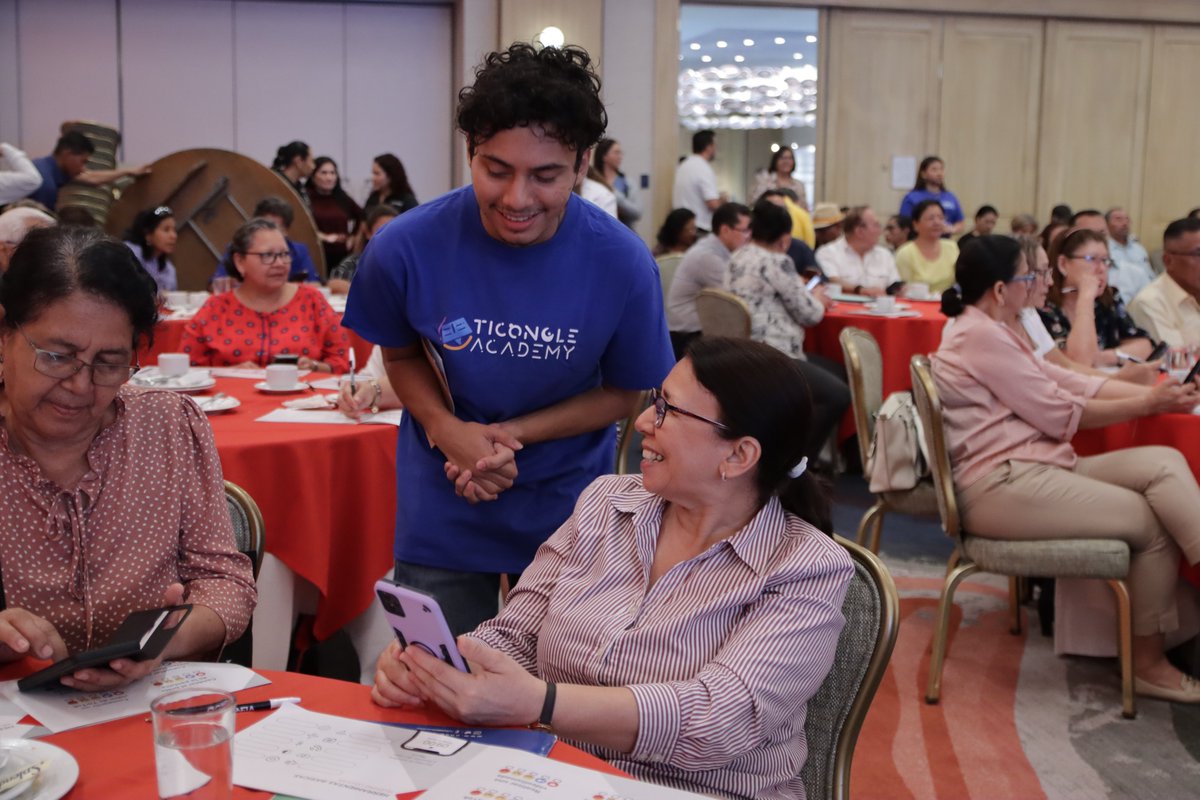 CONEXION El Salvador tweet media