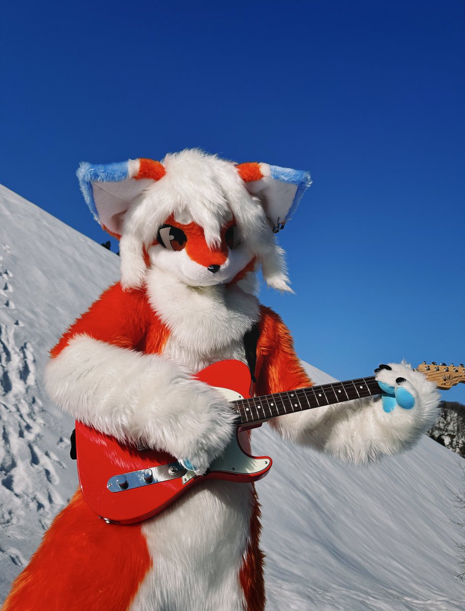 tobisundayo's tweet photo. ๅๅบใจๅใ้ฐๅฒๆฐใงๆฎใฃใฆใใใฃใโ๏ธ
#FursuitFriday
๐ธ:#_igaragi https://t.co/i9KShhfVmS