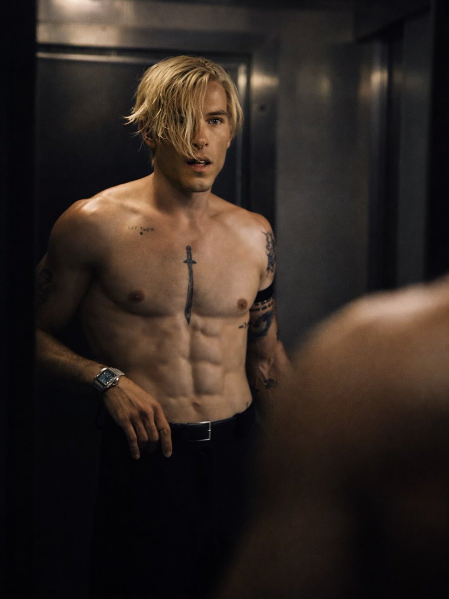 Taz Skylar daily tweet media